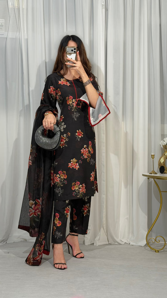 DIGITAL PRINTED SWISS LAWN 3pcs (Black Rose Charm)